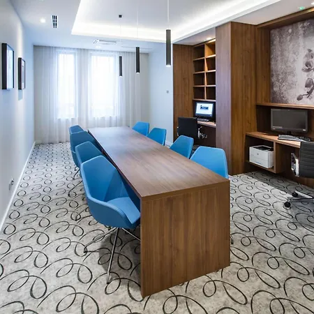 Hampton By Hilton Oliwa 格但斯克
