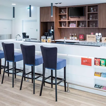 Hampton By Hilton Oliwa 格但斯克
