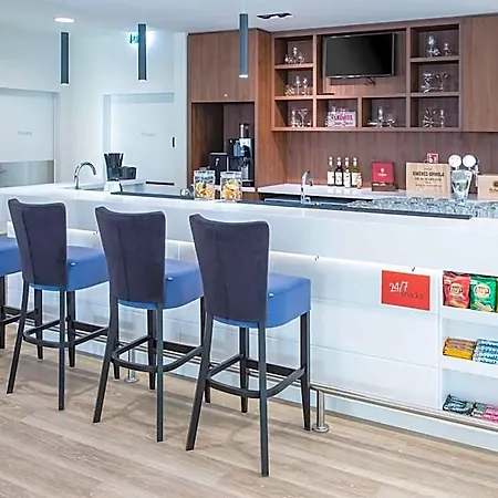 酒店 Hampton By Hilton Oliwa 3*