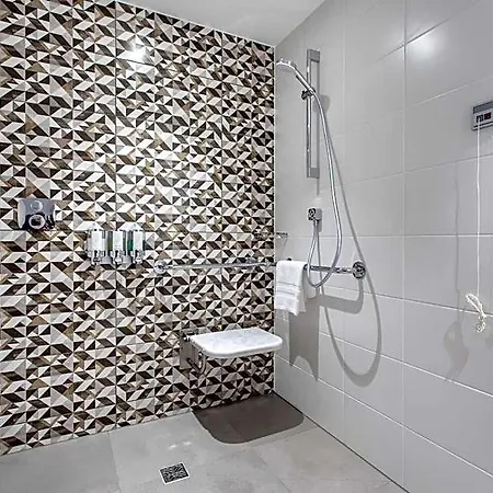 Hampton By Hilton Oliwa 3*