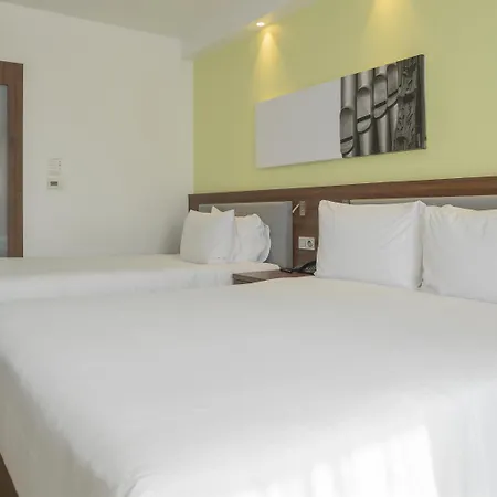 Otel Hampton By Hilton Oliwa